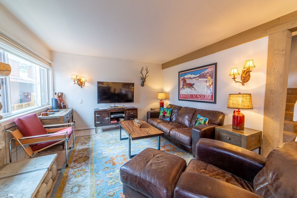 Photo of Livingroom in Mammoth Lakes