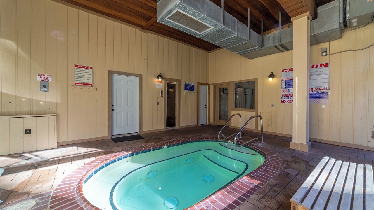 Photo of Outdoor in Mammoth Lakes