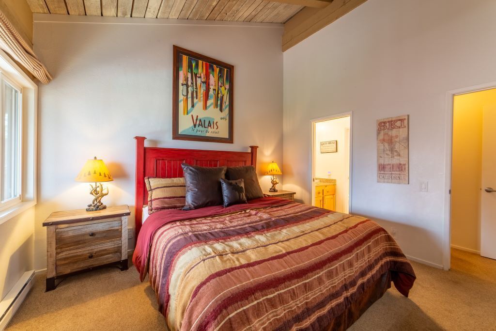 Photo of Bedroom in Mammoth Lakes