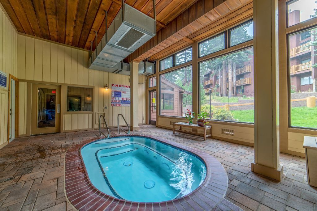 Photo of Outdoor in Mammoth Lakes