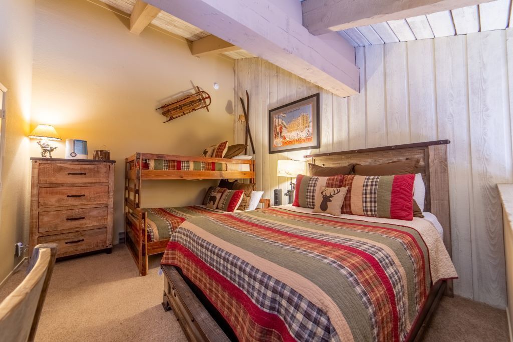 Photo of Bedroom in Mammoth Lakes