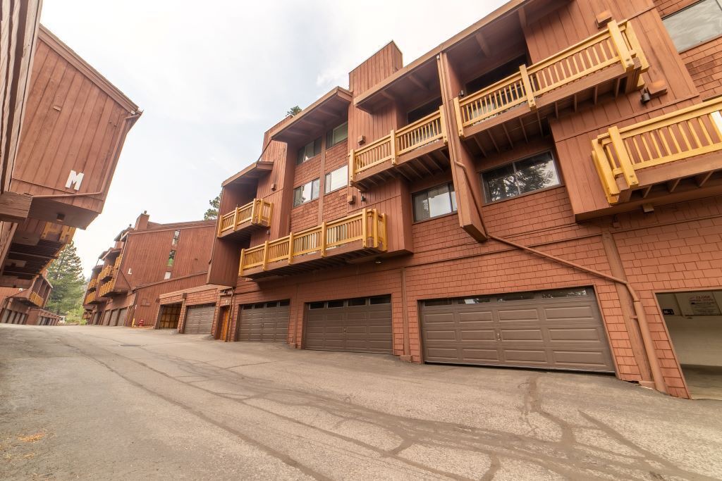 Photo of Outdoor in Mammoth Lakes