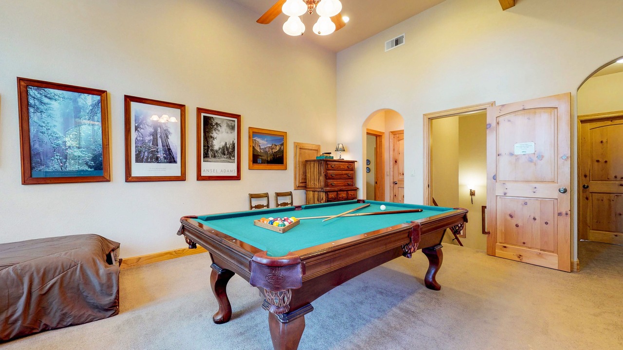 Photo of Bedroom in Shaver Lake
