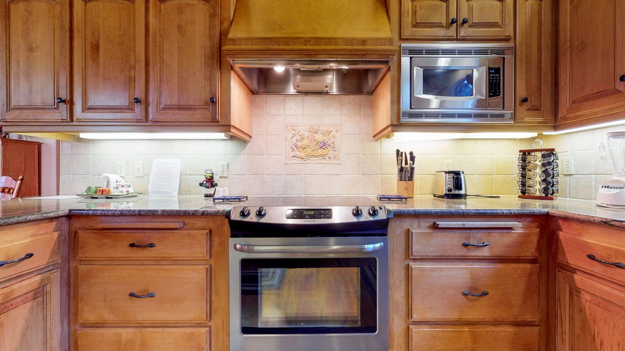 Photo of Kitchen in Shaver Lake
