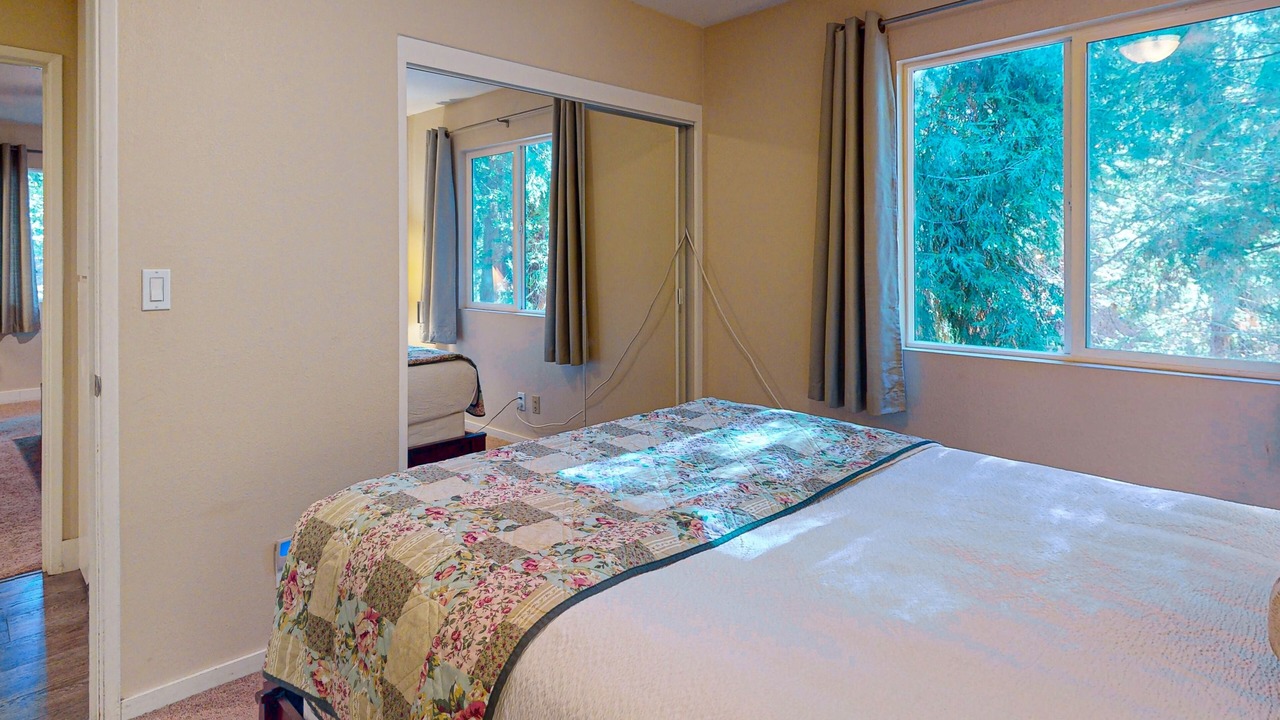 Photo of Bedroom in Fern Valley