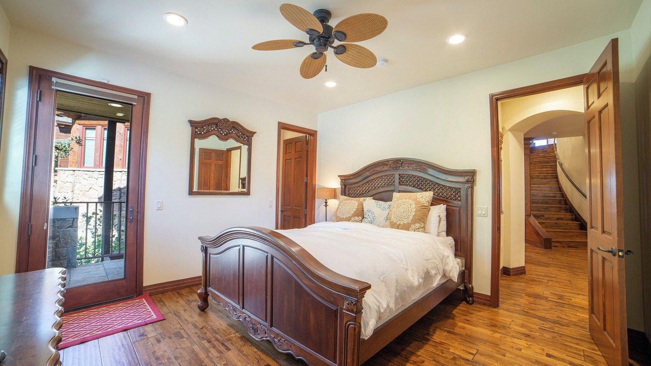 Photo of Bedroom in Mammoth Lakes