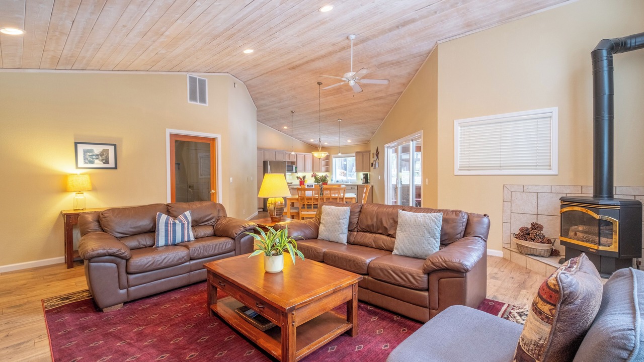 Photo of Livingroom in Truckee