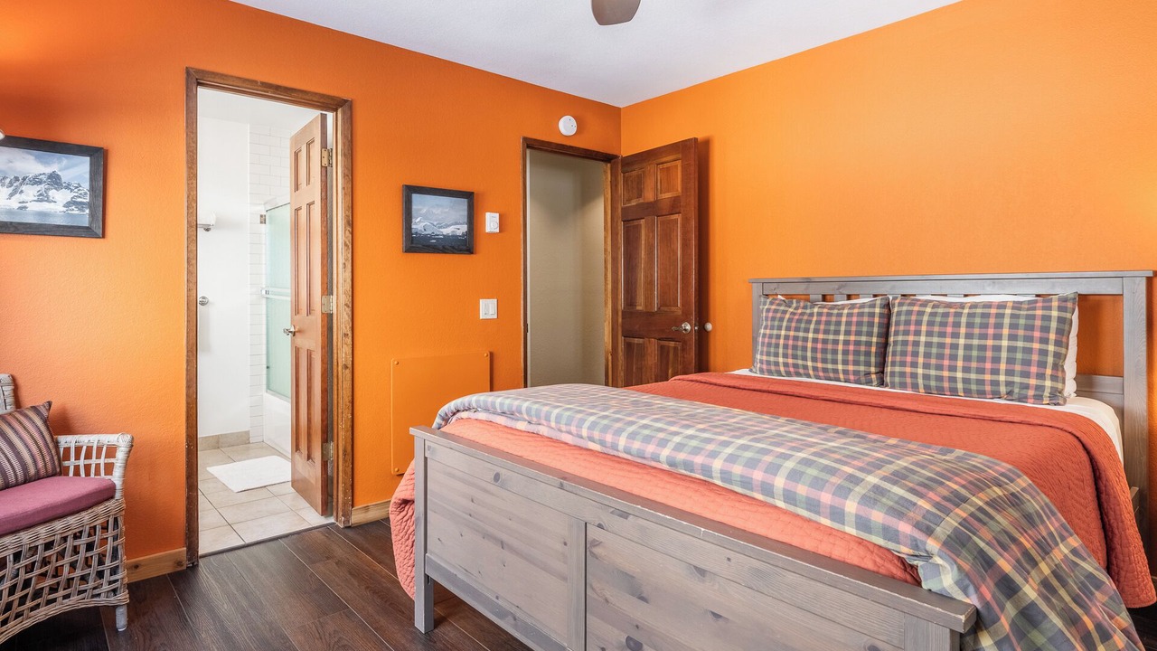 Photo of Bedroom in Mammoth Lakes