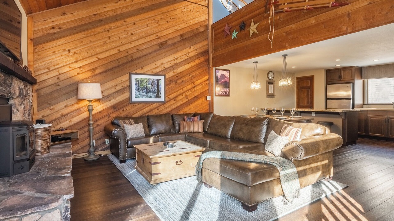 Photo of Livingroom in Mammoth Lakes