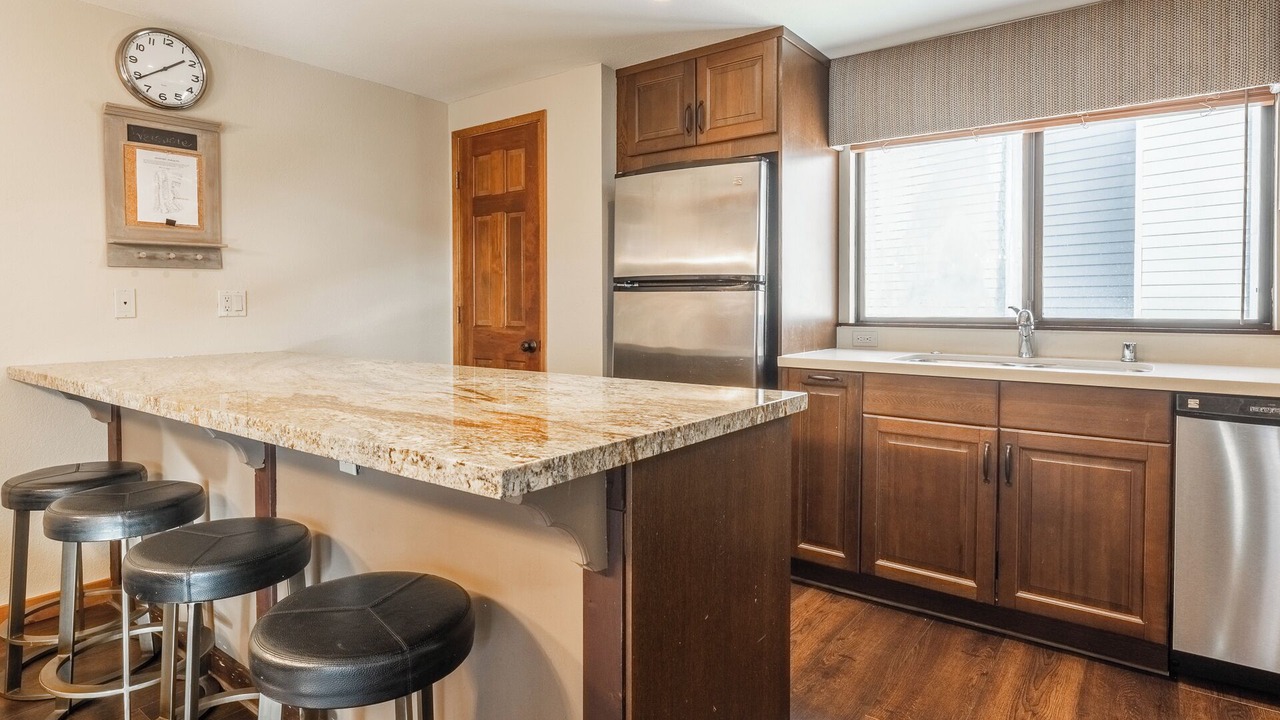 Photo of Kitchen in Mammoth Lakes