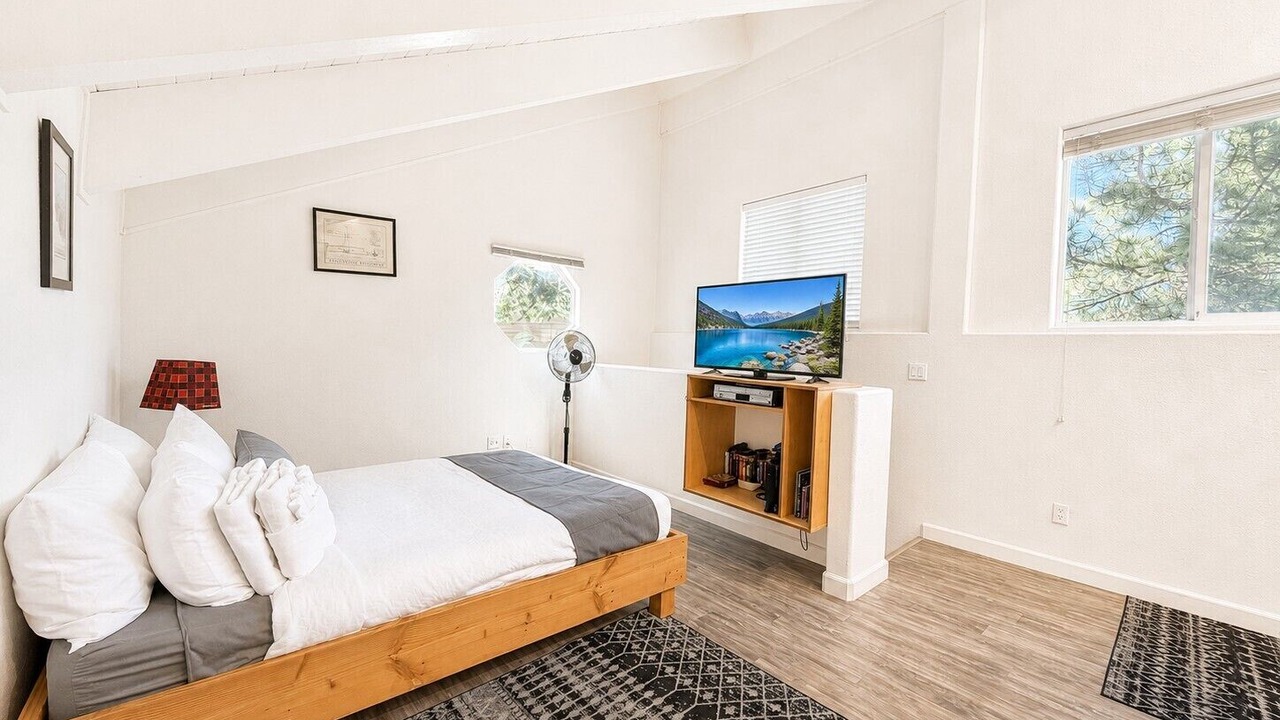 Photo of Bedroom in Tahoe Village
