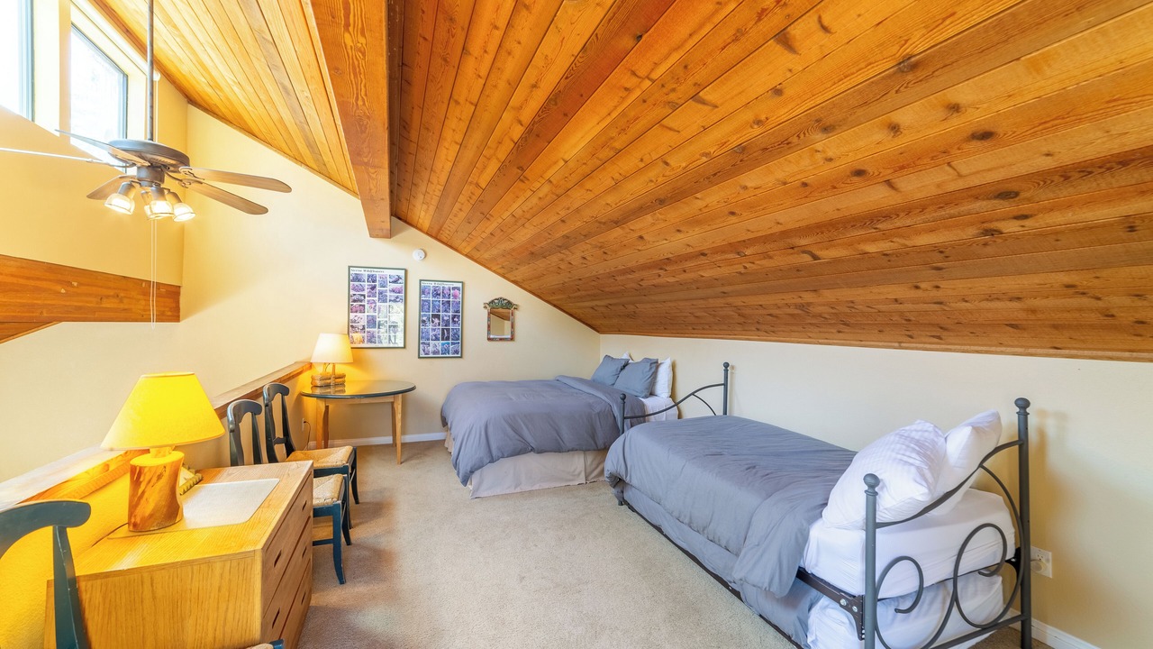 Photo of Bedroom in Mammoth Lakes