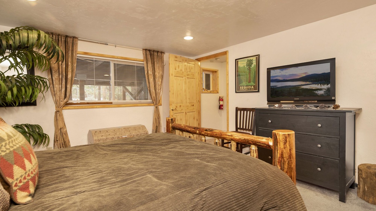 Photo of Bedroom in Big Bear Lake