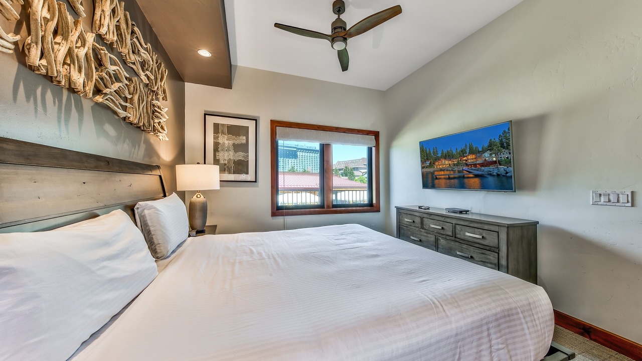 Photo of Bedroom in Lakeside Park