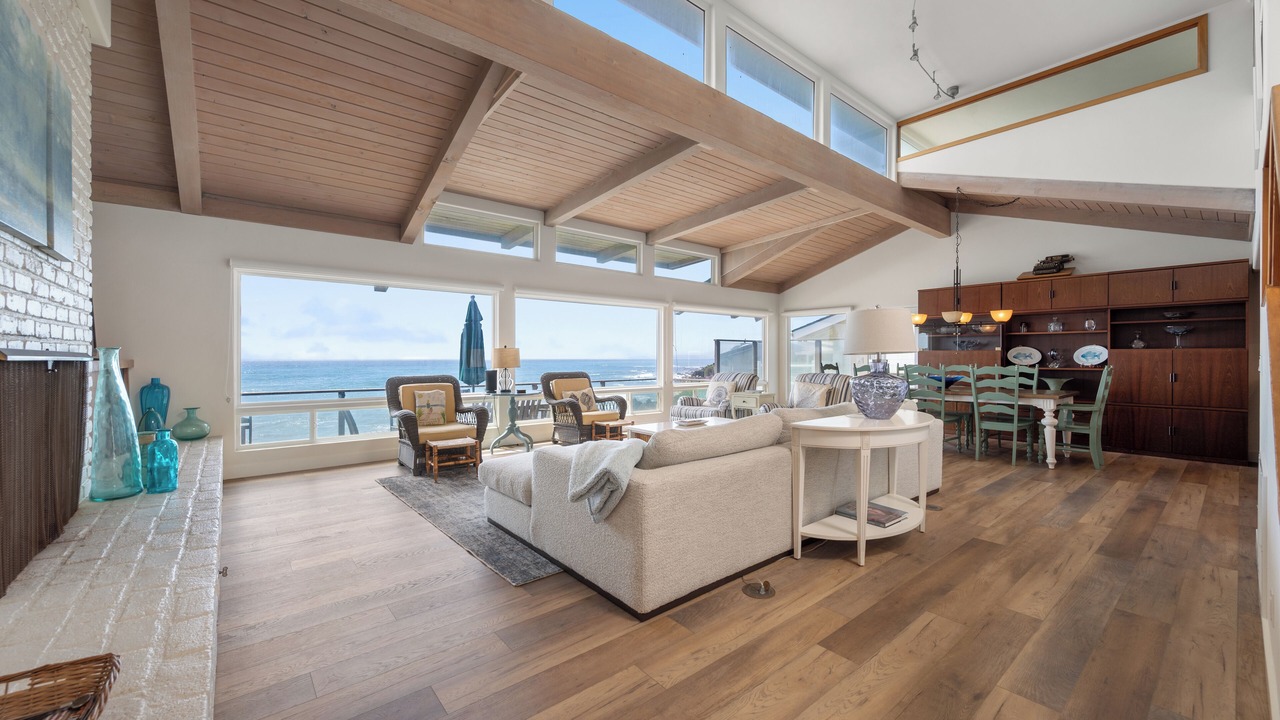 Photo of Livingroom in San Simeon