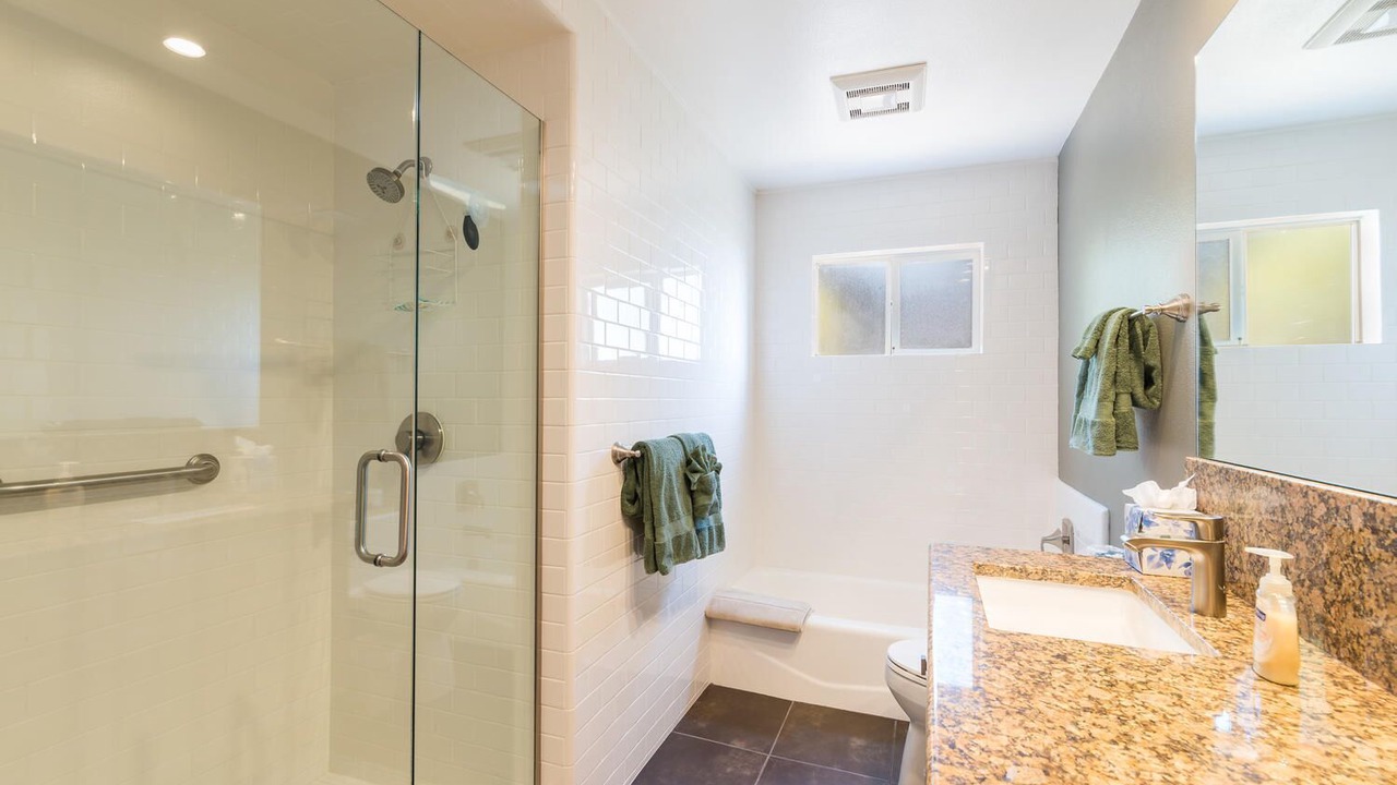 Photo of Bathroom in Marine Terrace
