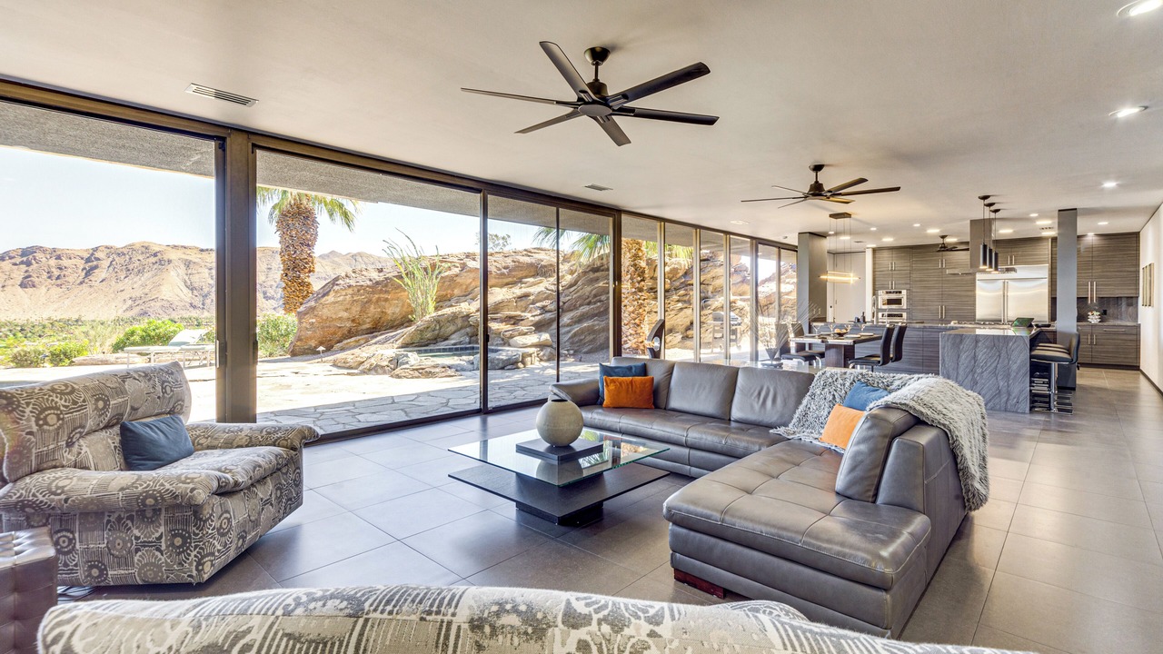 Photo of Livingroom in Cahuilla Hills