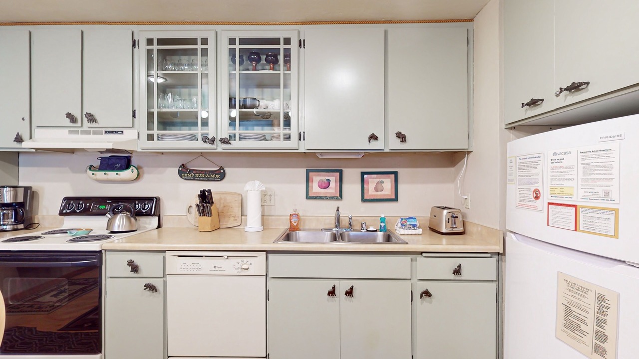 Photo of Kitchen in Mammoth Lakes