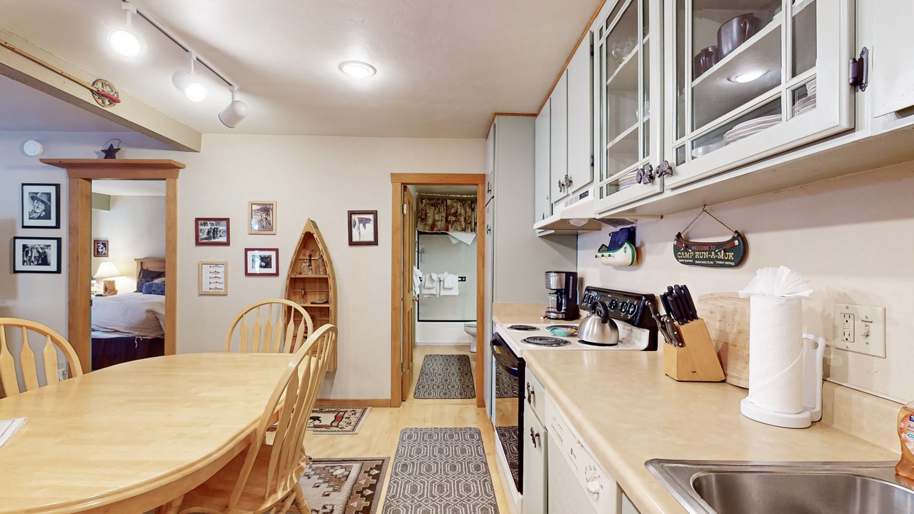 Photo of Kitchen in Mammoth Lakes