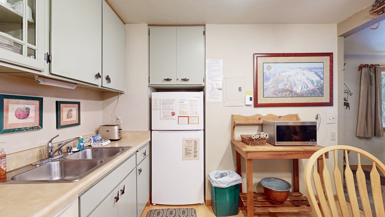 Photo of Kitchen in Mammoth Lakes