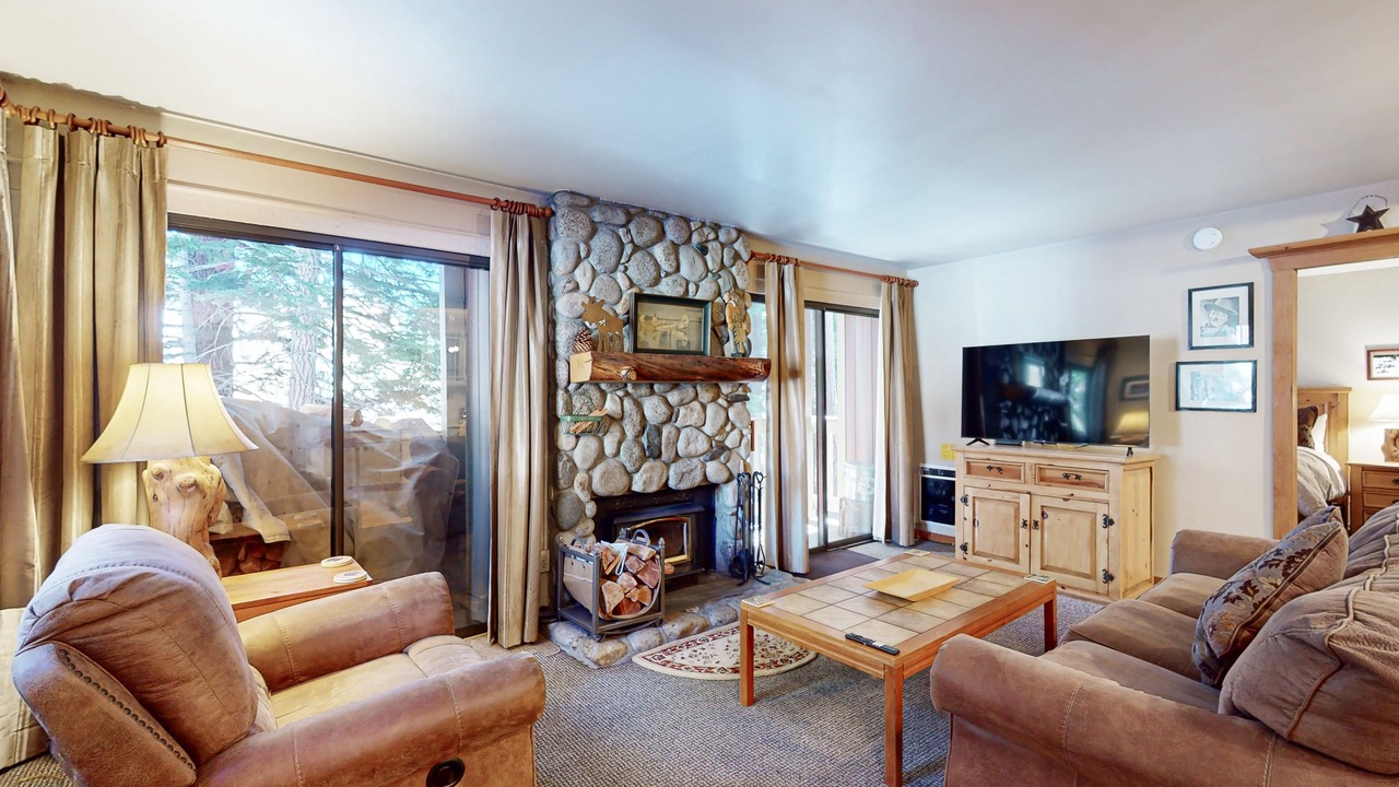 Photo of Livingroom in Mammoth Lakes
