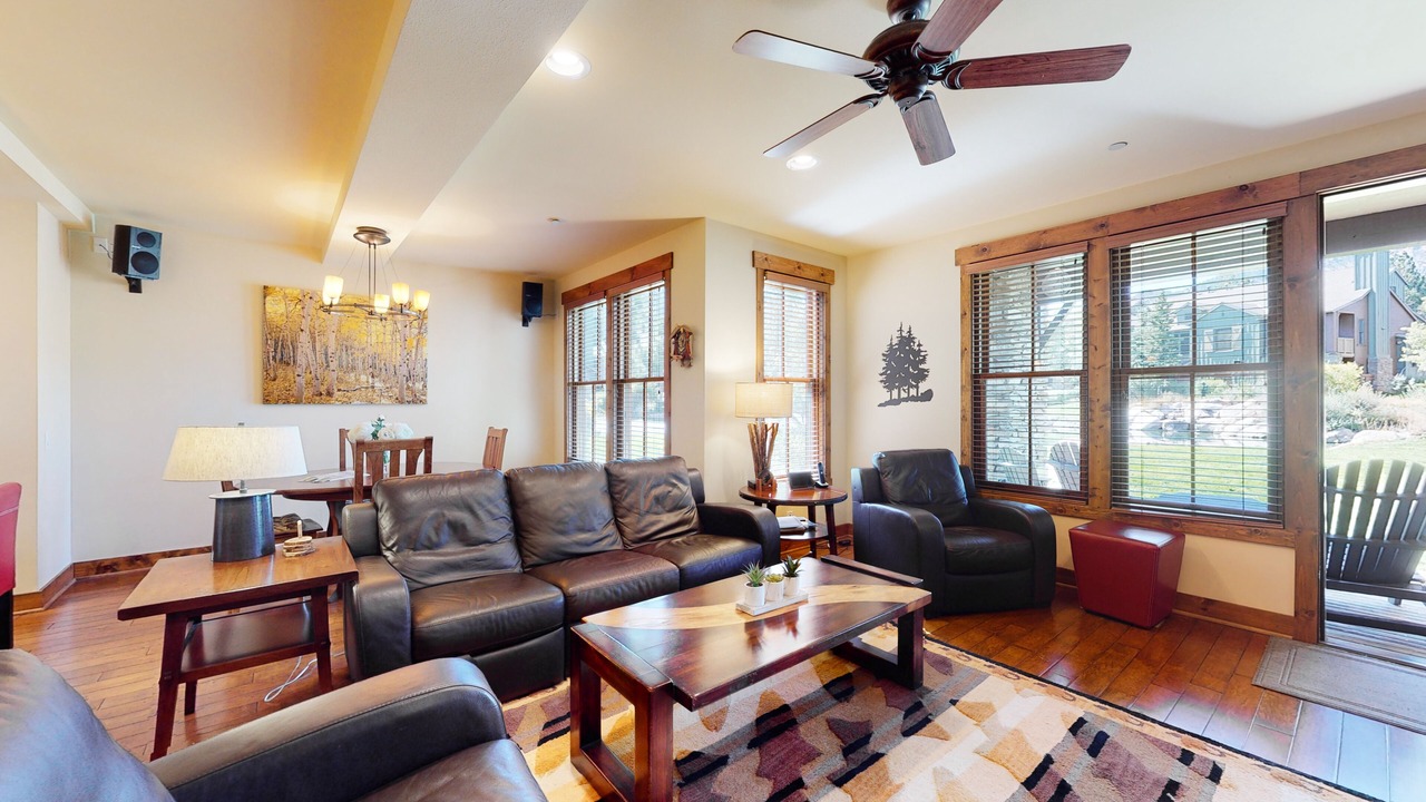 Photo of Livingroom in Mammoth Lakes