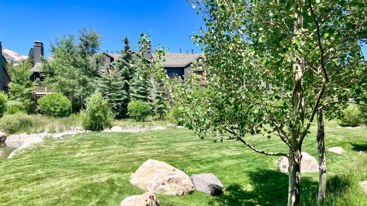 Photo of Outdoor in Mammoth Lakes