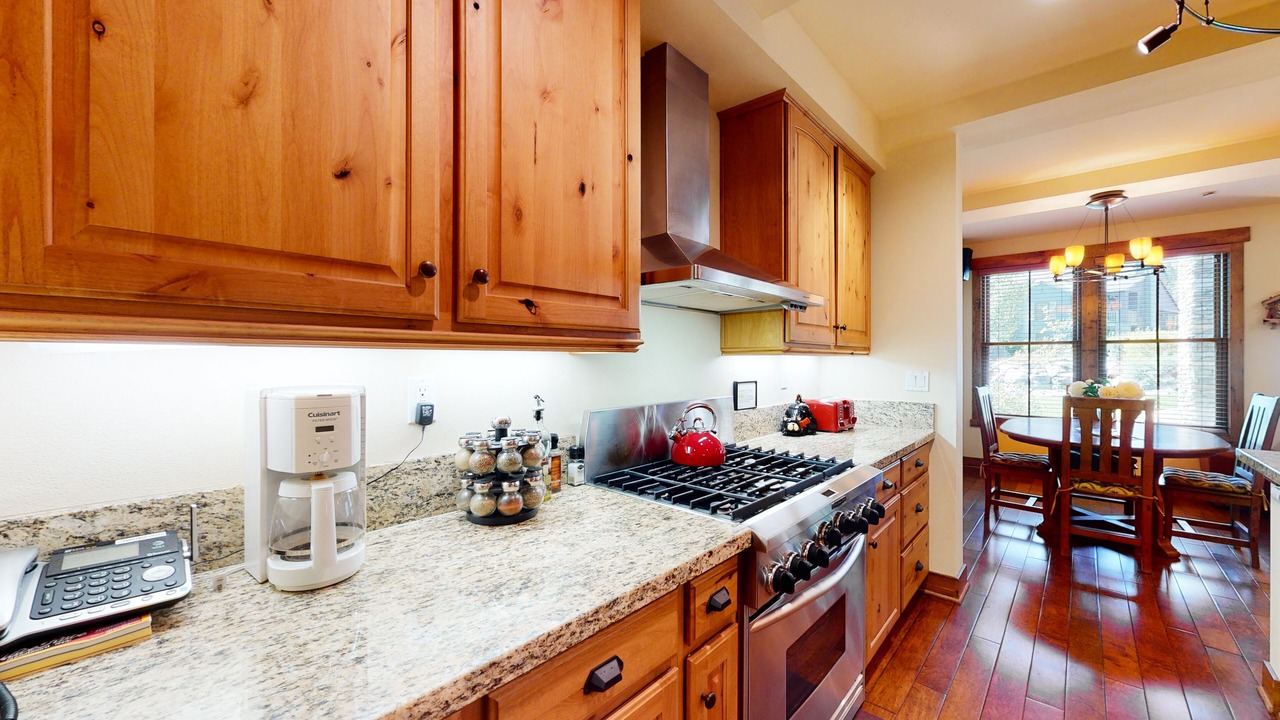 Photo of Kitchen in Mammoth Lakes