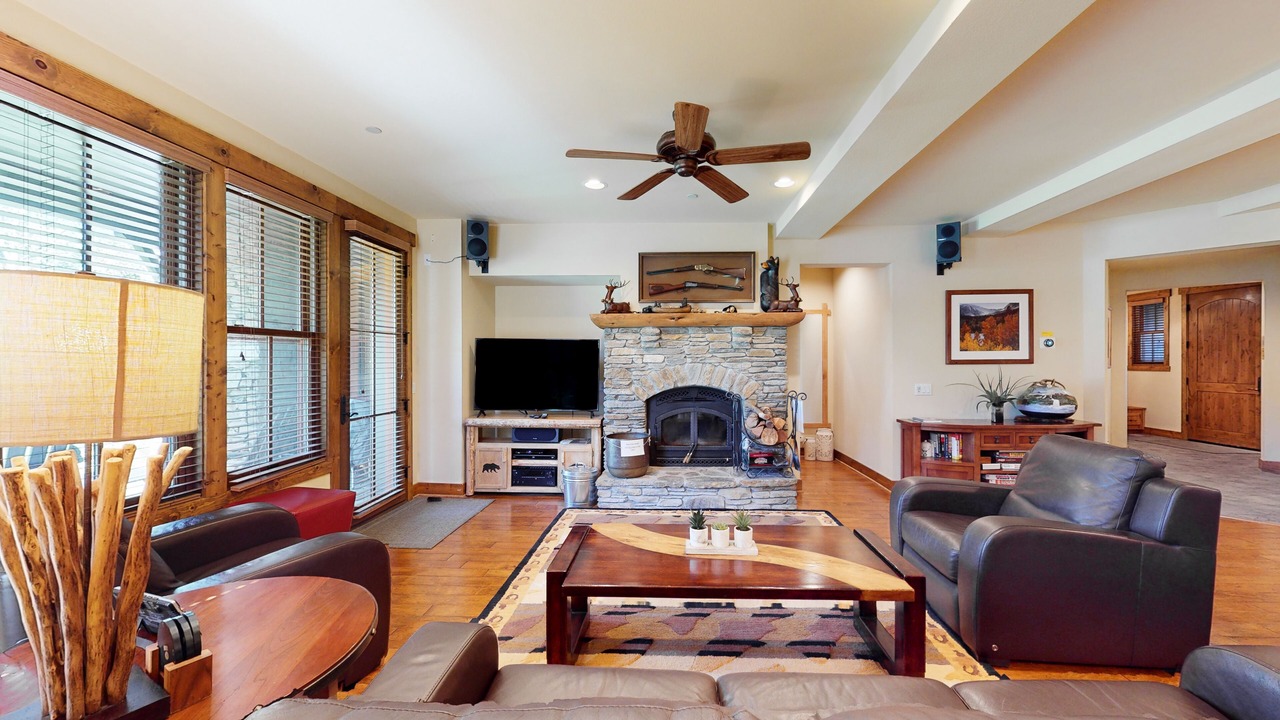 Photo of Livingroom in Mammoth Lakes