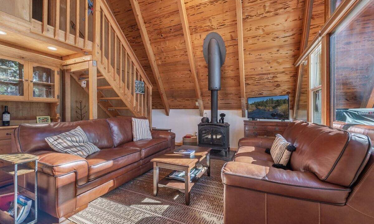 Photo of Livingroom in Tahoma