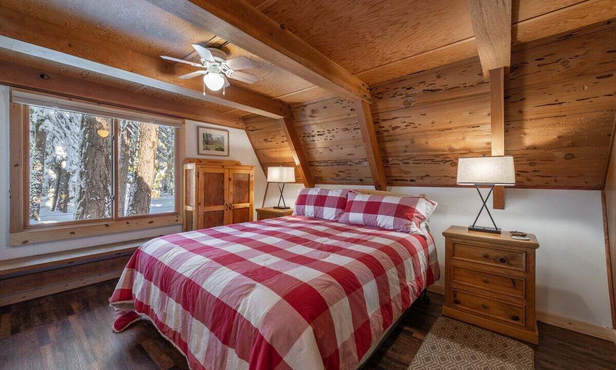 Photo of Bedroom in Tahoma