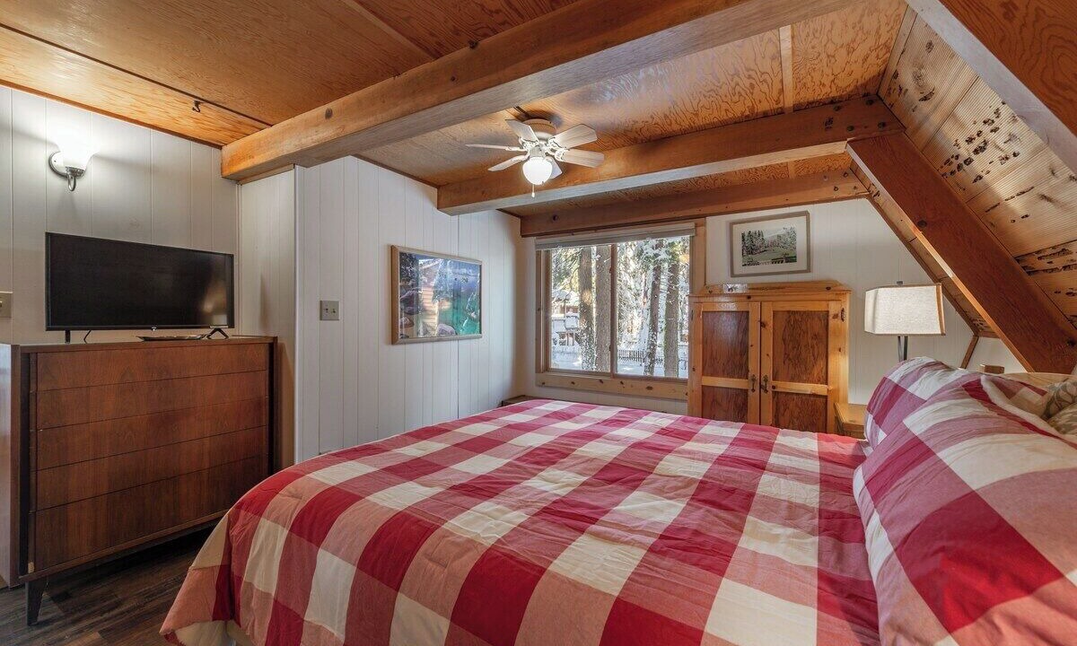 Photo of Bedroom in Tahoma