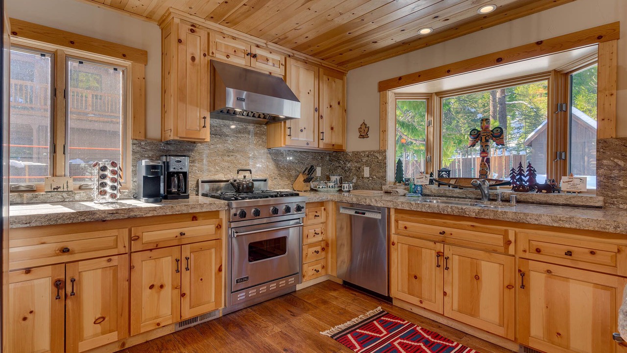 Photo of Kitchen in Tahoma