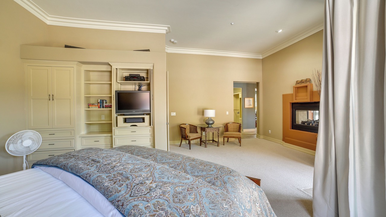 Photo of Bedroom in Salinas