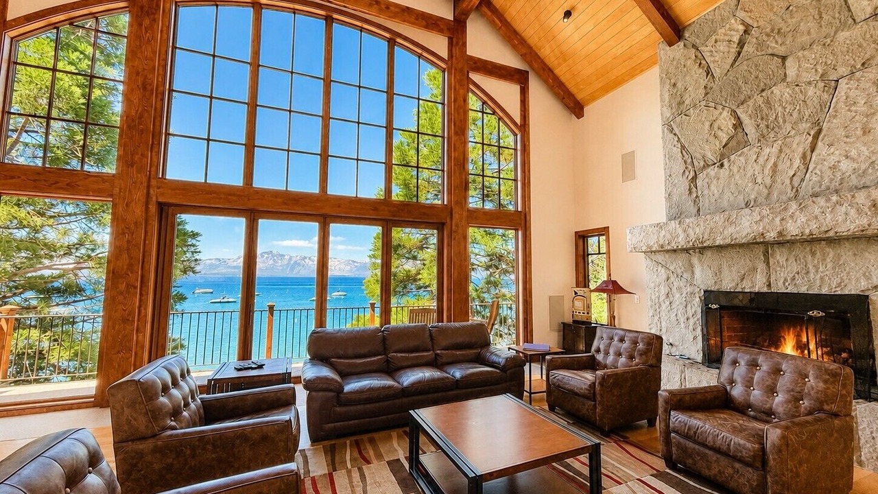 Photo of Livingroom in Zephyr Cove