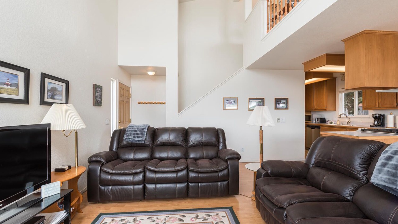 Photo of Livingroom in Marine Terrace
