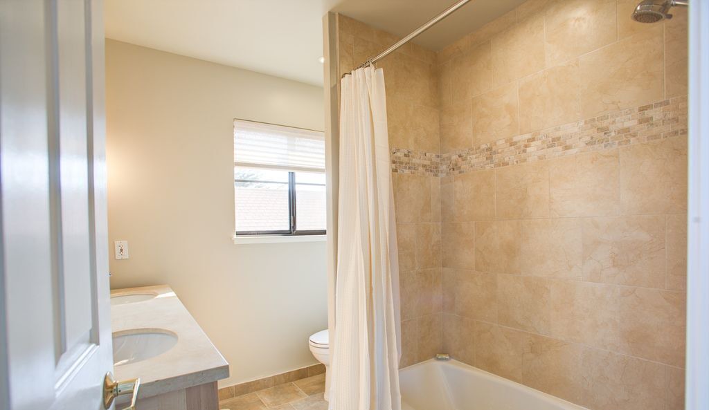 Photo of Bathroom in Lighthouse District