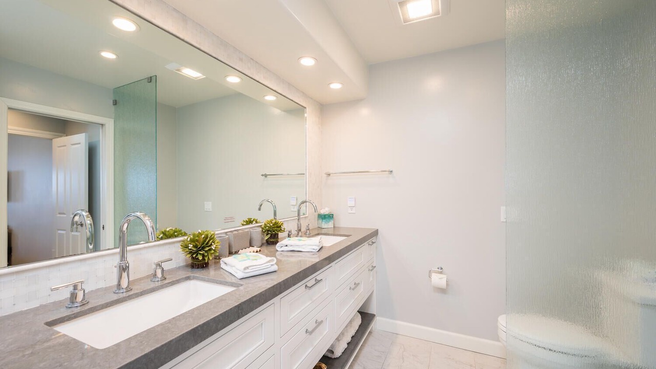 Photo of Bathroom in Park Hill