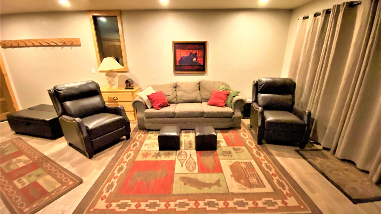 Photo of Bedroom in Mammoth Lakes
