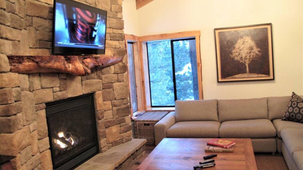 Photo of Livingroom in Mammoth Lakes