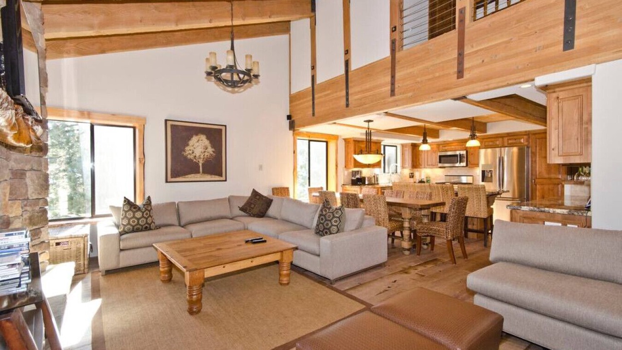 Photo of Bedroom in Mammoth Lakes