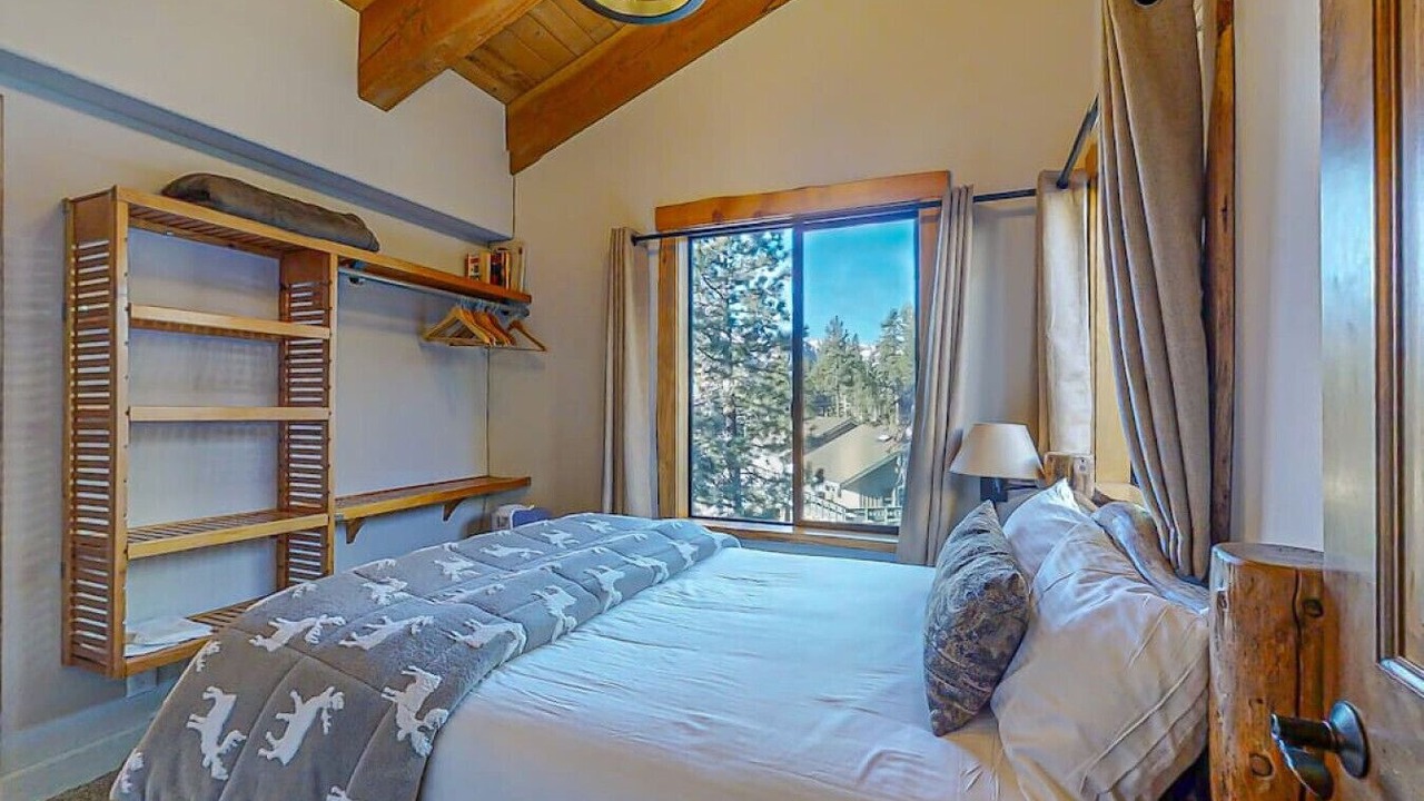 Photo of Bathroom in Mammoth Lakes