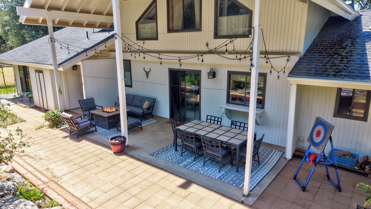 Photo of Outdoor in Oakhurst