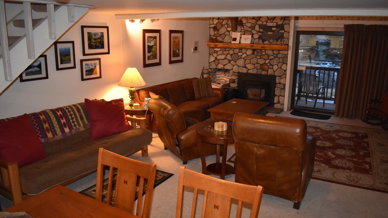 Photo of Livingroom in Mammoth Lakes