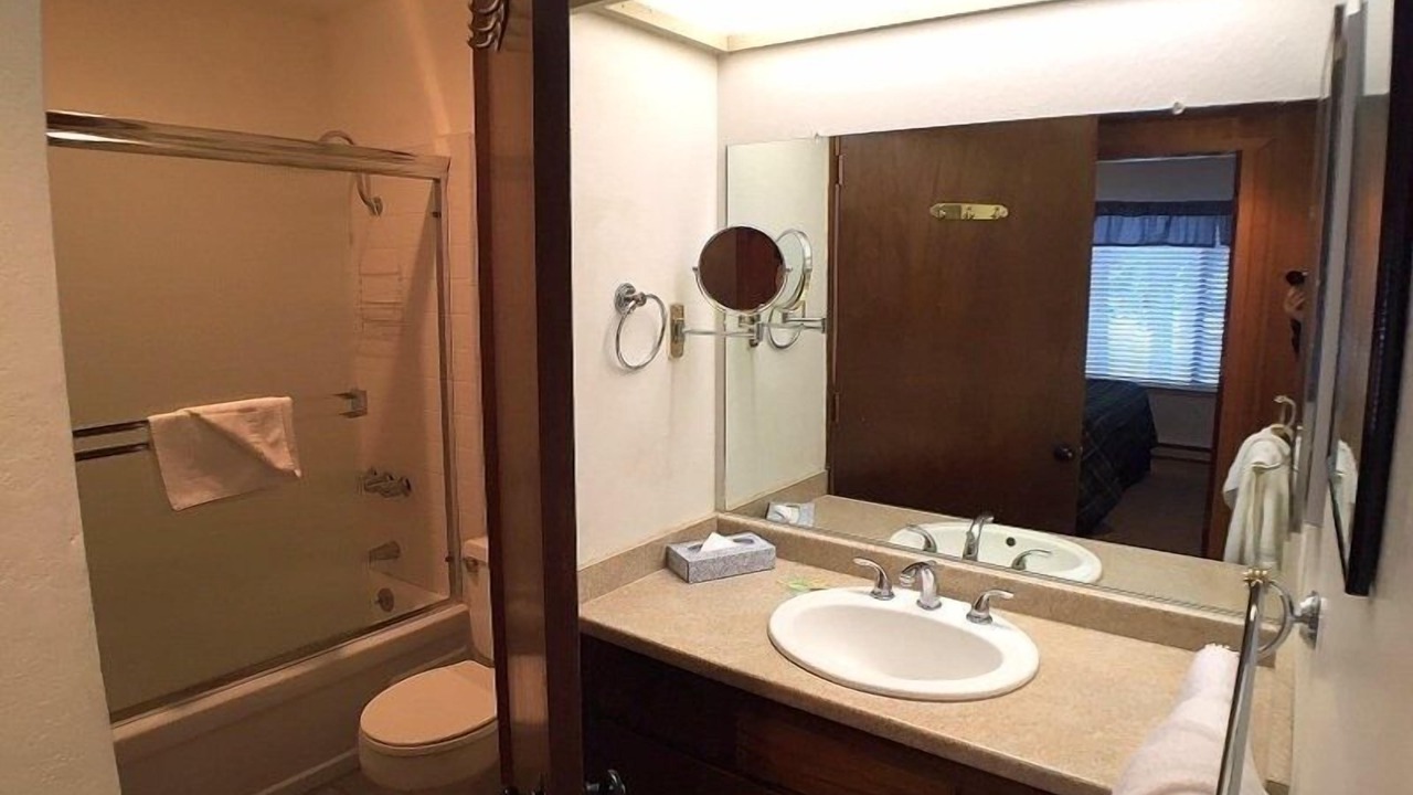 Photo of Bathroom in Mammoth Lakes