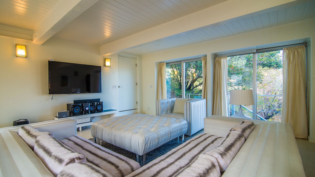 Photo of Bedroom in Sherman Oaks