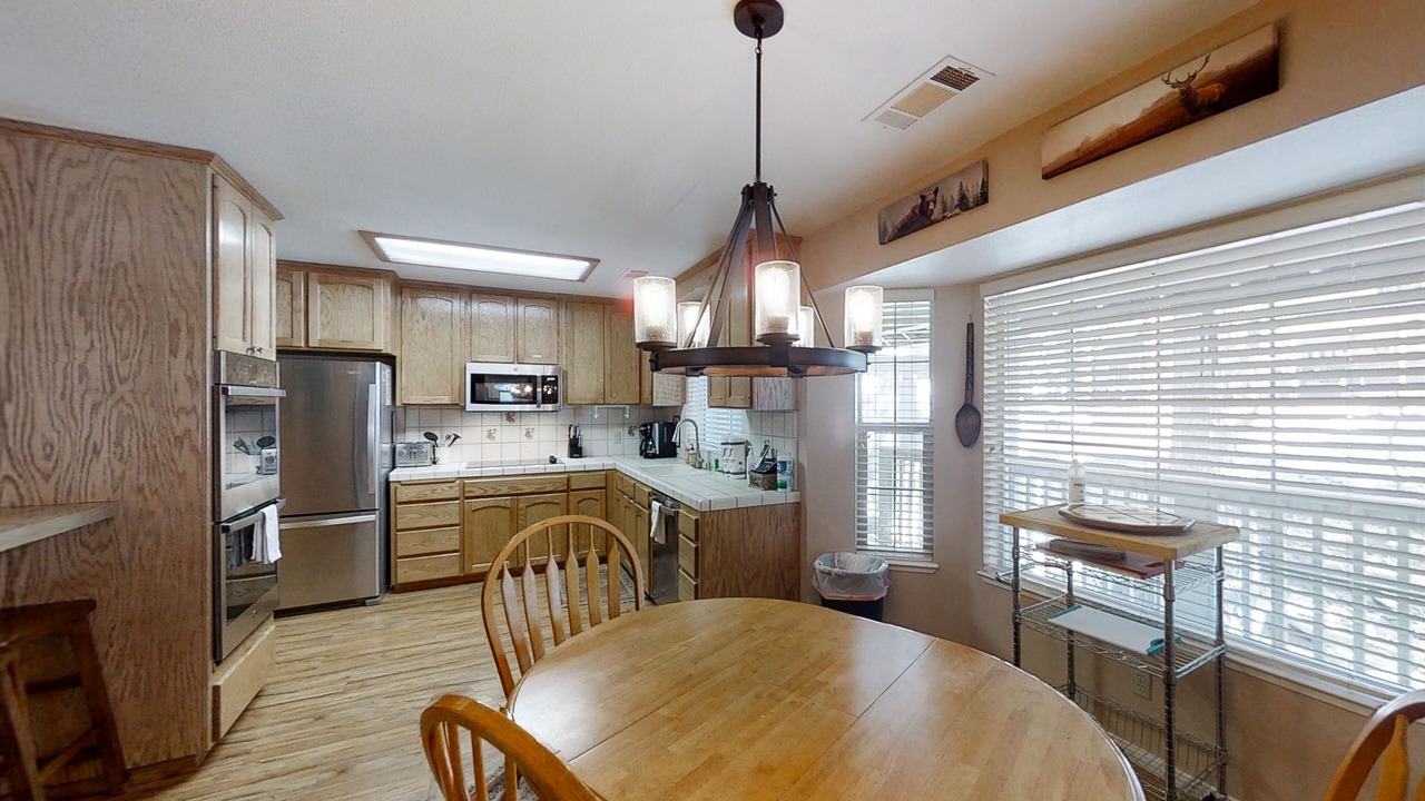 Photo of Kitchen in Shaver Lake