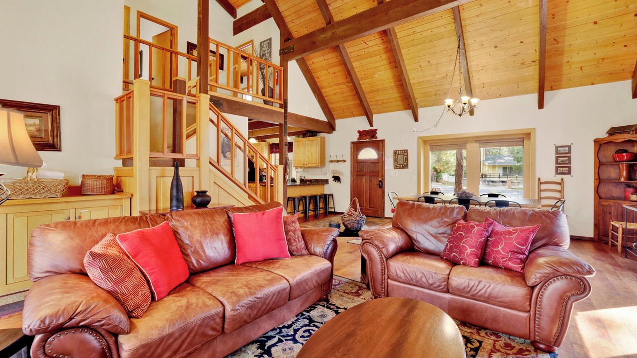 Photo of Livingroom in Big Bear Lake