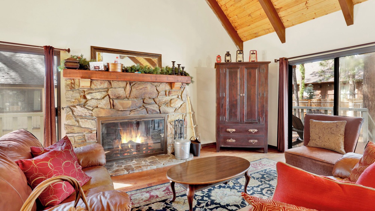 Photo of Livingroom in Big Bear Lake