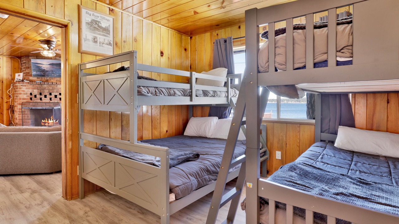 Photo of Bedroom in Big Bear Lake